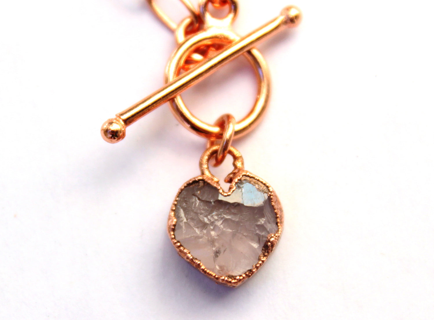 Gemstone Heart On Oval Link Chain