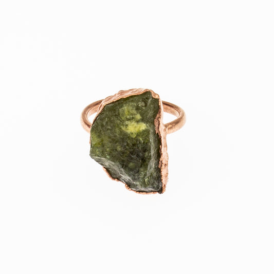 X Large Green Garnet Ring, Vertical